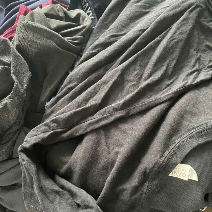 Textile noir plus propre après lavage avec Bebysh